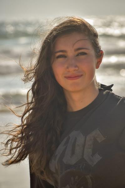 Yéléna